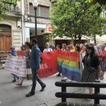 Xixón celebra un multitudinariu desilfe del arguyu LGTB+