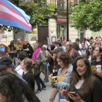 Xixón celebra un multitudinariu desilfe del arguyu LGTB+