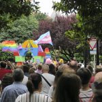 Xixón celebra un multitudinariu desilfe del arguyu LGTB+