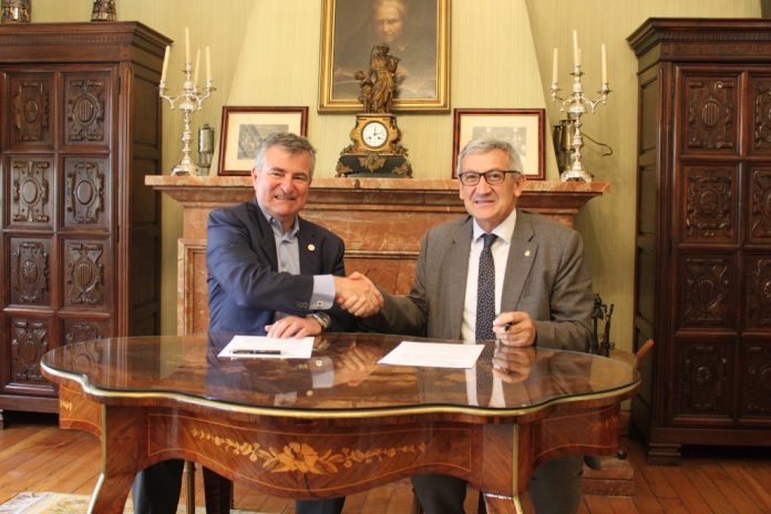 La Universidá y el Club Asturianu de la Innovación roblen un alcuerdu de collaboración