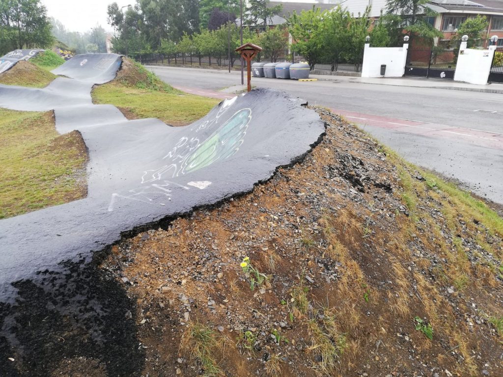 La pista de Pump Track, resquebrada cuatro meses dempués d'inaugurase