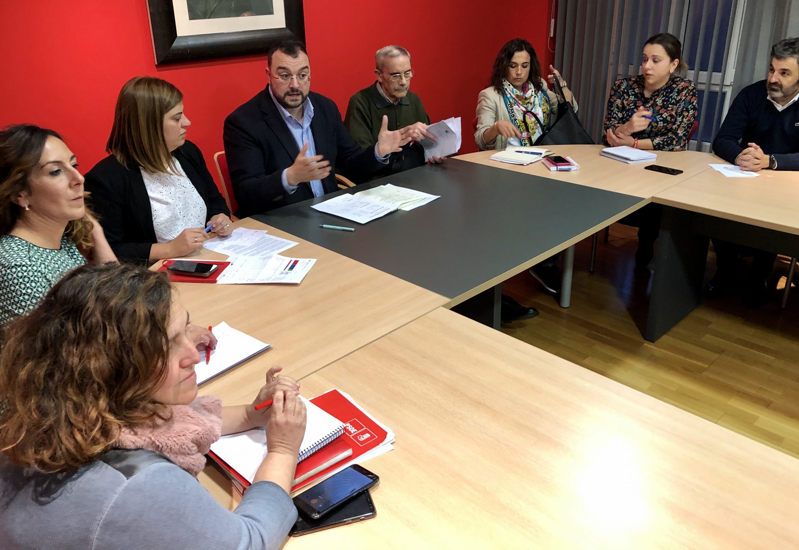 Barbón: «Ye fundamental p’Asturies qu’haya un gobiernu cuanto antes»