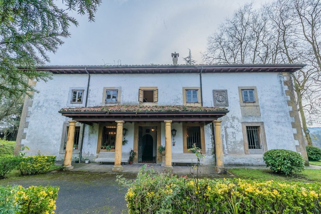 Antoxana del palacete de los Franco en Asturies