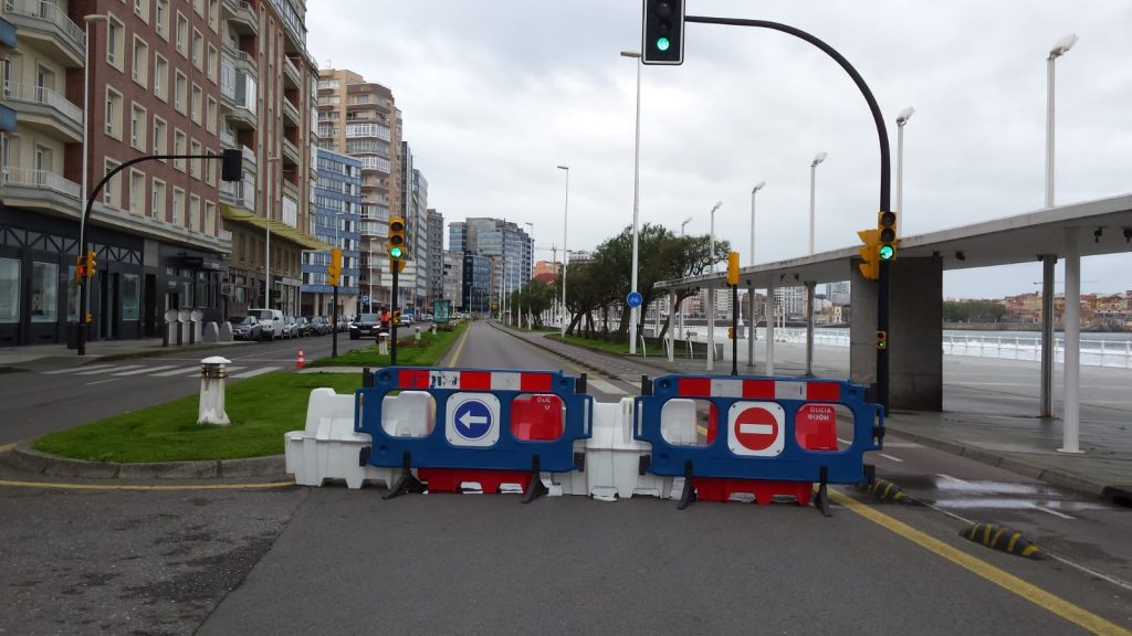 Pieslla un carril d'El Muro