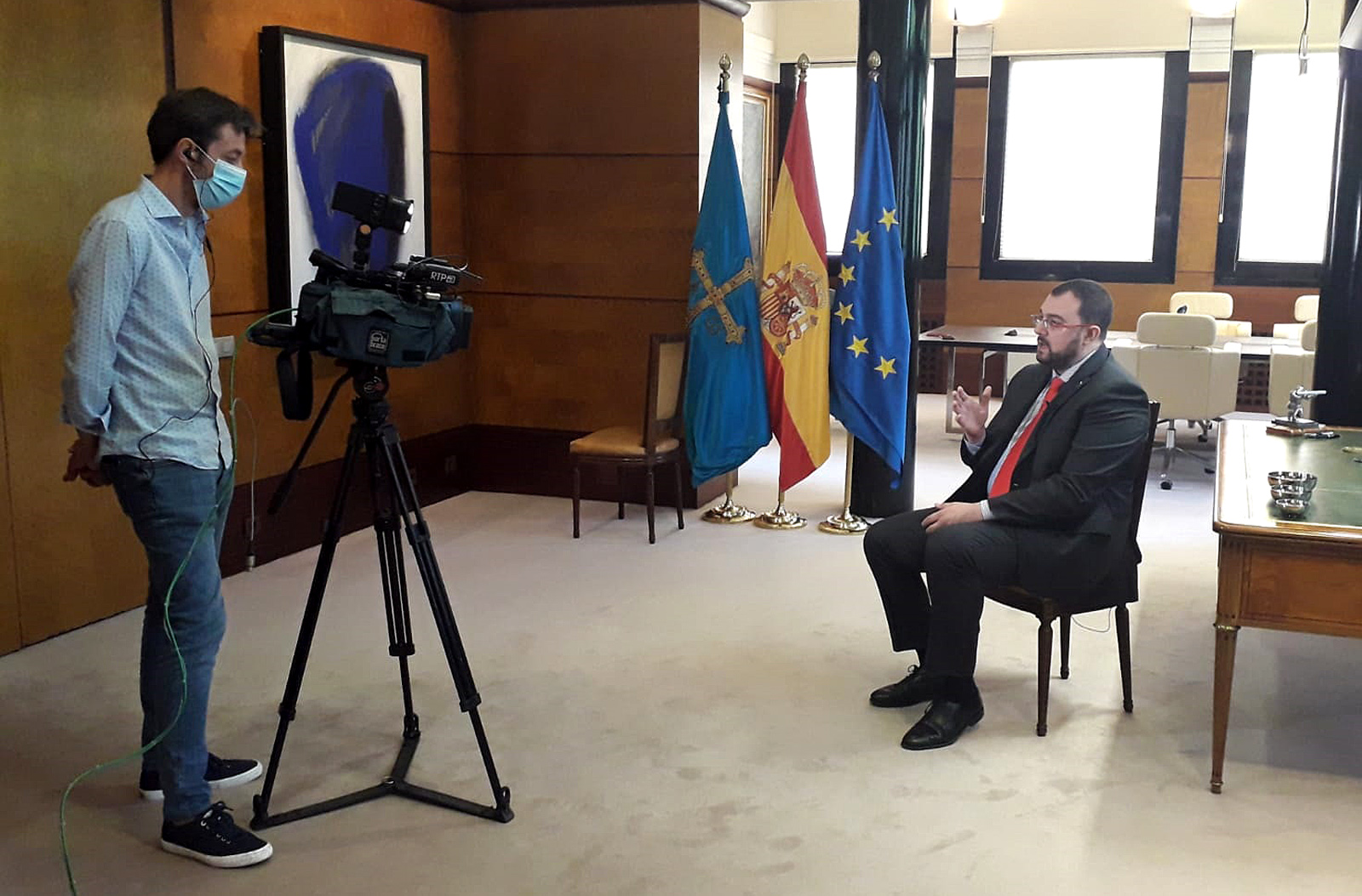 Adrián Barbón: «La imaxe d’Asturies sal reforzada d’esta gran crisis del coronavirus»