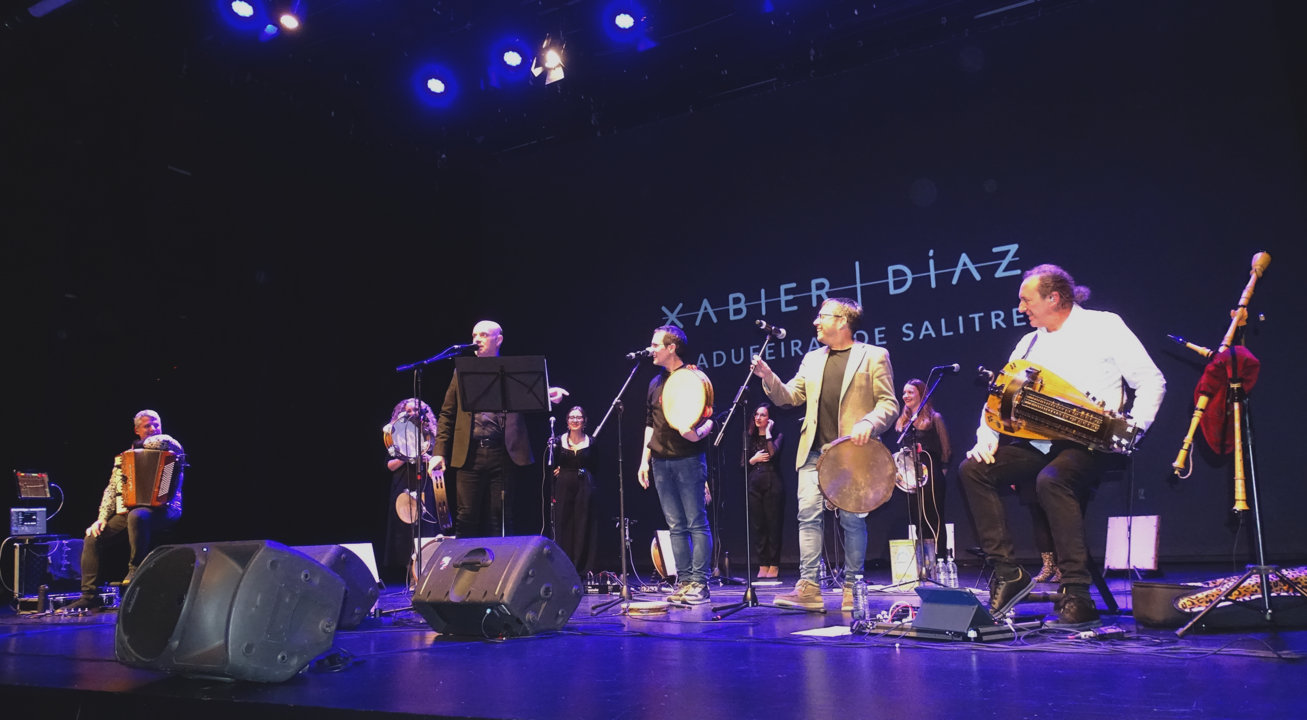 Xabier Díaz e Adufeiras de Salitre celebren la música tradicional en La Felguera