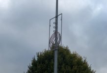 Xixón ya tien puestes les lluces de Navidá en delles cais