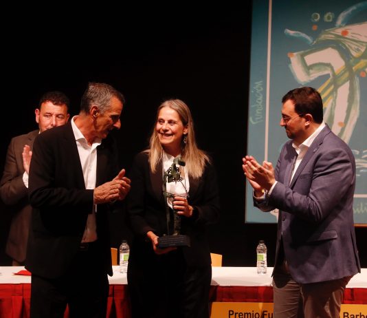 Barbón reivindica la solidaridá internacional con Palestina: “Nun podemos escaecer que güei siguen morriendo neños y neñes”