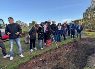 Fragmentos de craniu y un par de botes, primeros afayos na fosa de La Lloba