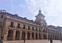 Iniciativa pol Asturianu reclama una rempuesta contundente del Gobiernu d’Uviéu al intentu d’anular la toponimia oficial de la ciudá