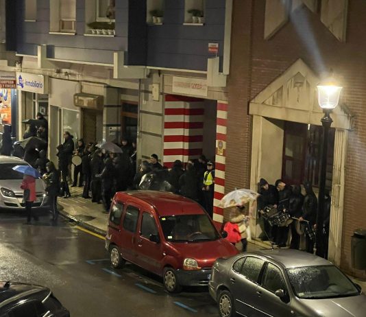 Indignación xeneralizada con Moriyón pola mala xestión de la cabalgata, que nun s’adelantó y acabó en pingadura xeneralizada