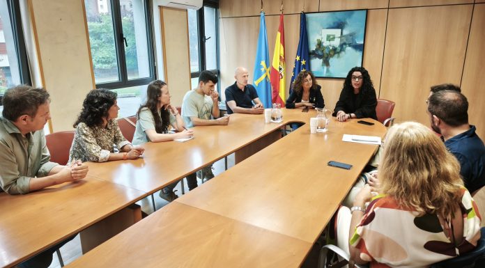 El Gobiernu asturianu espón la fueya de ruta que va dexar materializar la especialidá docente d’asturianu y eonaviegu y estabilizar al profesoráu