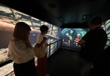 La vicepresidenta destaca la nueva sala inmersiva del pozu Santa Bárbara como revulsivu turísticu pal Monte Central